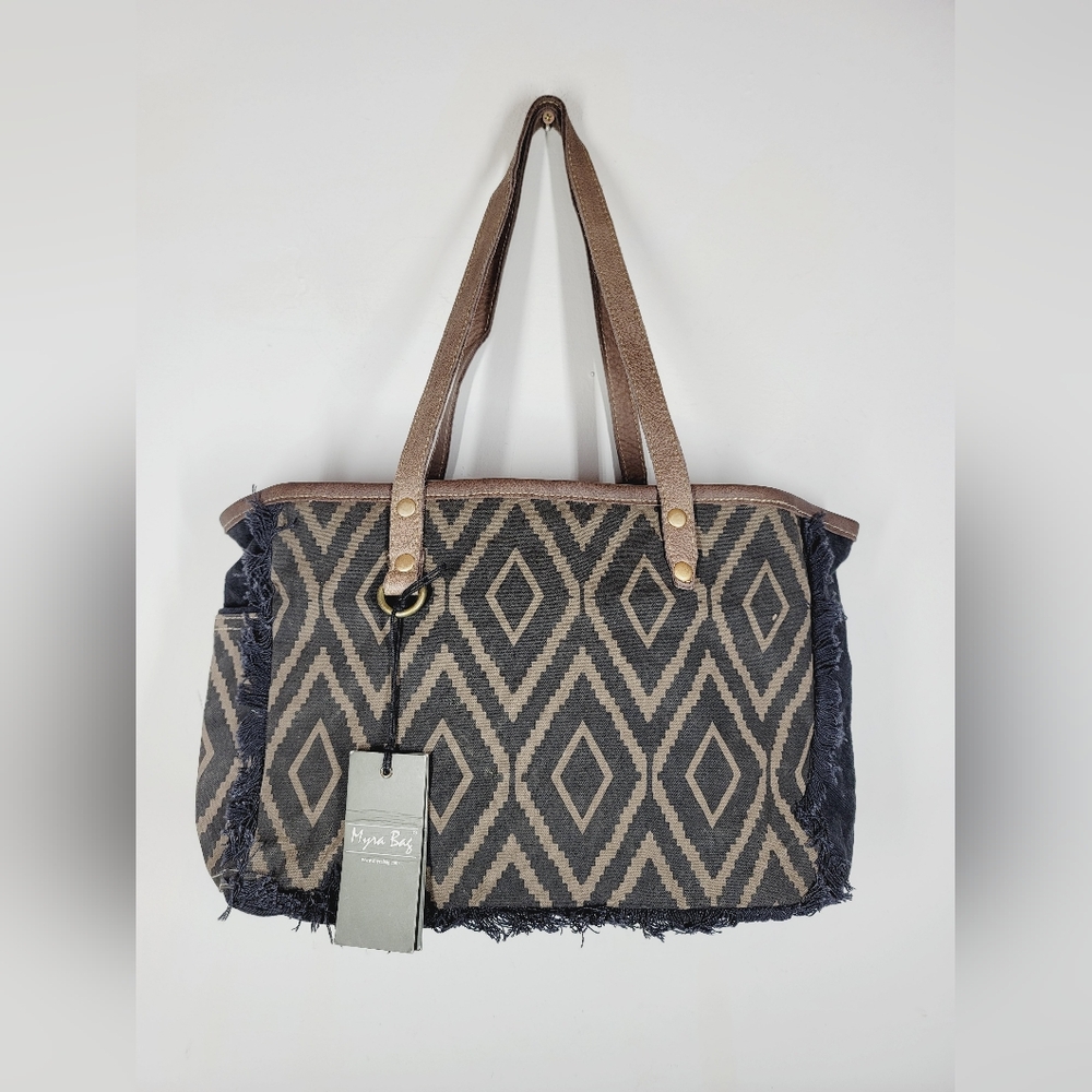 NWT MYRA BAG Cinnamon Stuff Small Crossbody